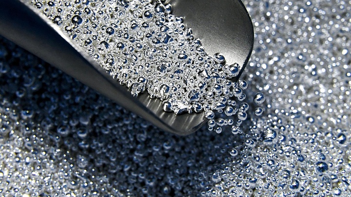 Эксперт рассказал, почему растут цены на серебро