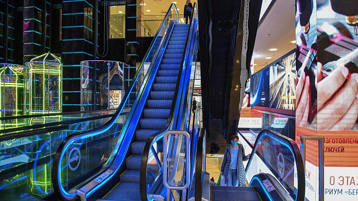 СМИ: эскалаторы и траволаторы в ТЦ могут остановиться 1 сентября