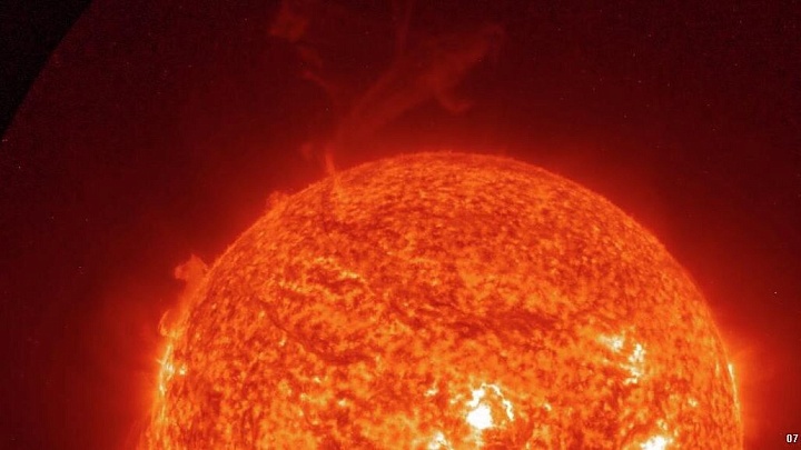 Ученые предупредили о надвигающемся на Землю облаке плазмы