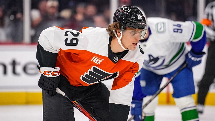 Тренер "Филадельфии" похвалил Гребенкина