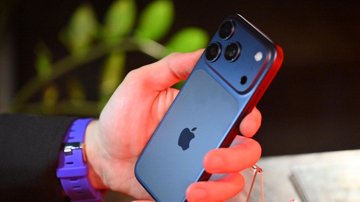 Большинство заявок на микрозаймы в сентябре пришлось на владельцев iPhone